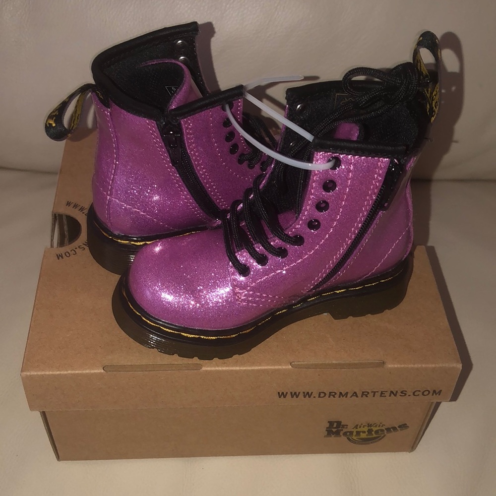 Dr Martens ❤️ sold ❤️